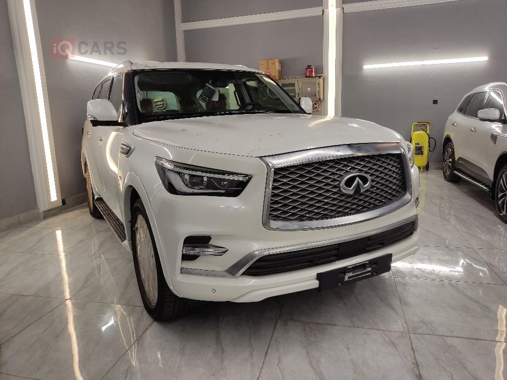 Infiniti QX80